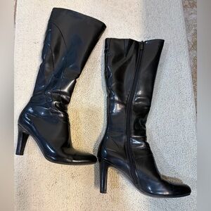 Elegant Black Knee-High Women's Boots